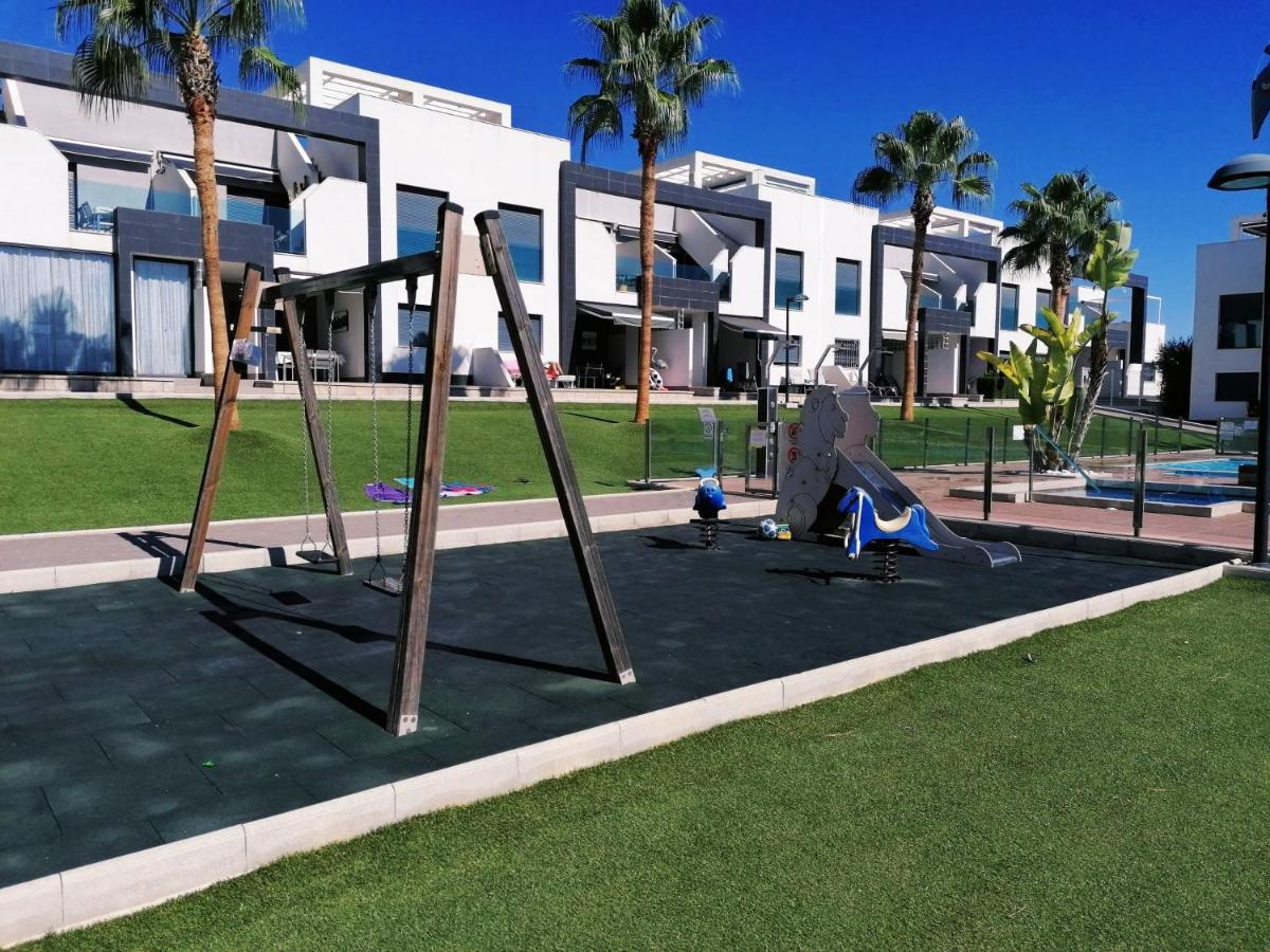 Bright Bungalow Oasis Beach La Zenia Orihuela Exterior photo